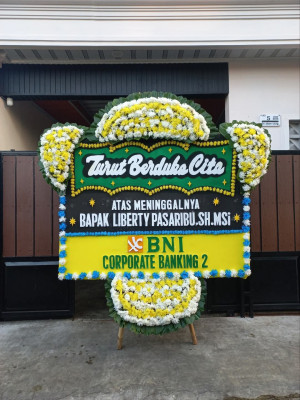 Papan Bunga Duka di Bentian Besar
