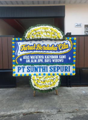 Papan Bunga Duka di Bentian Besar